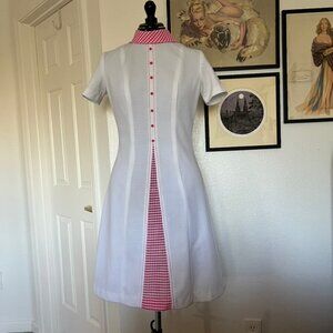 Vintage Mod Miss Donna Hot Pink and White Shift Dress